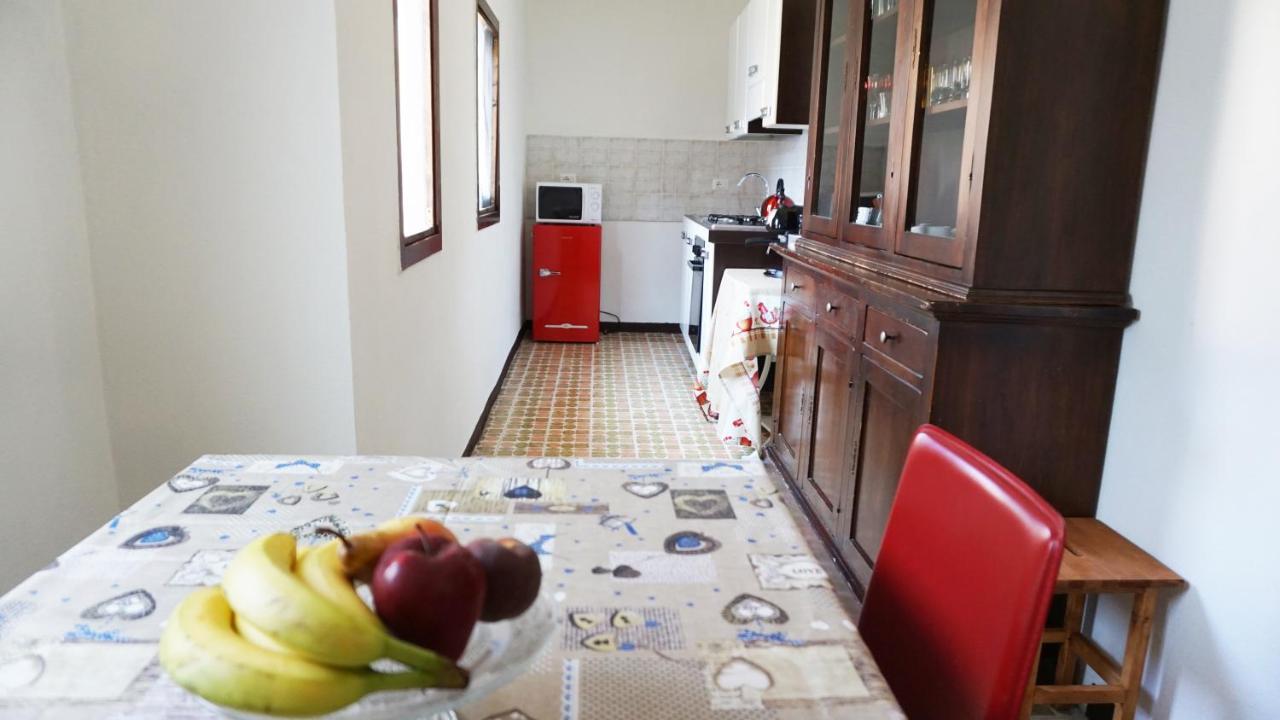 La Corte Di Santa Croce Bosa Eksteriør billede
